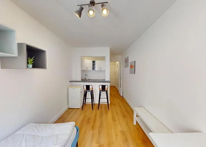 Nice Appartement For 2 Adults With Portable Air Conditioner