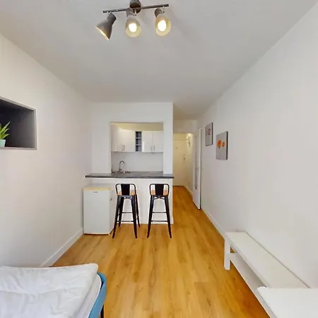 Nice Appartement For 2 Adults With Portable Air Conditioner Exterior foto